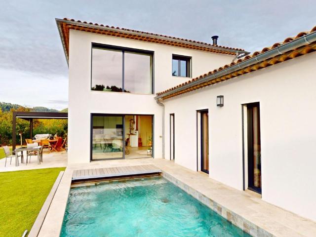 Maison 6 pièces 136 m²