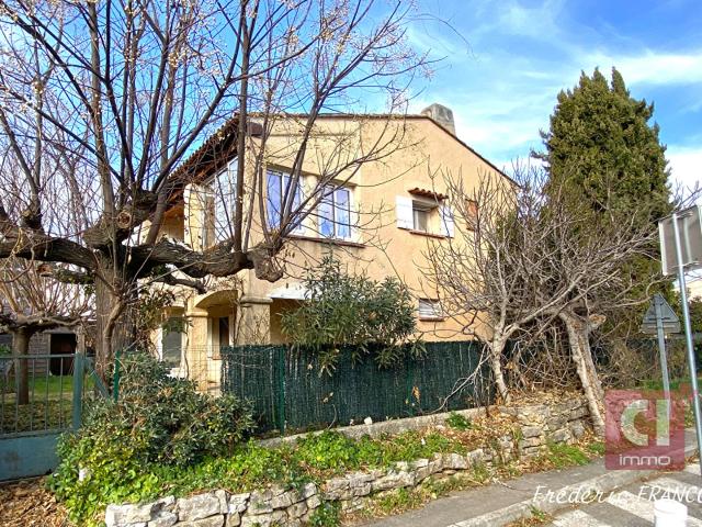 Maison 6 pièces 136 m²