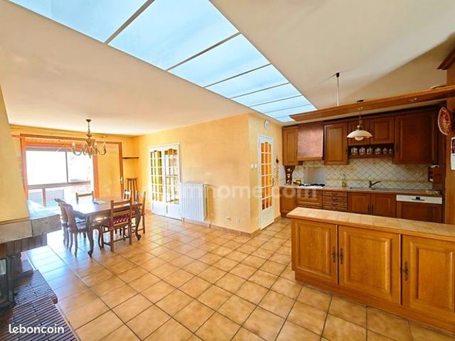 Maison 6 pièces 136 m²