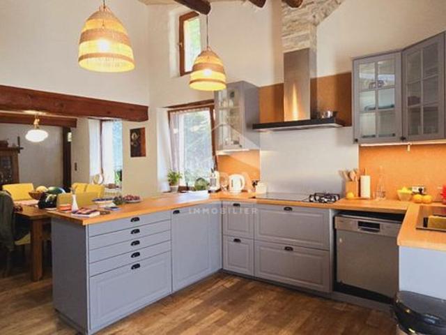 Maison 6 pièces 136 m²