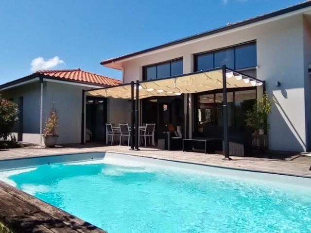Maison 6 pièces 136 m²