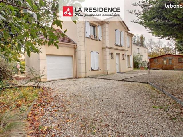 Maison 6 pièces 136 m²