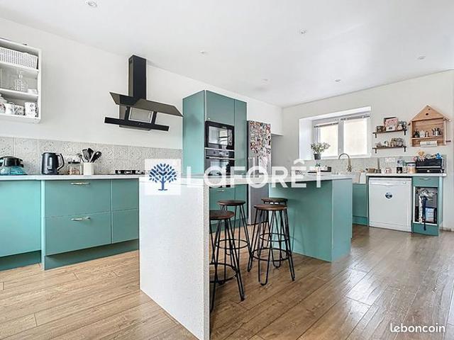 Maison 6 pièces 136 m²