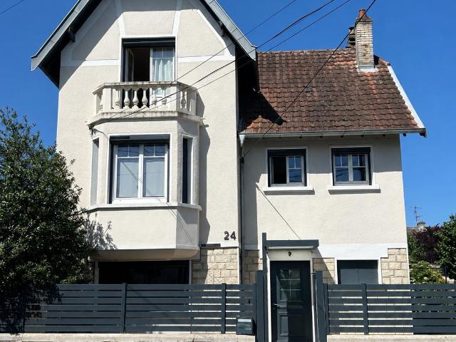 Maison 6 pièces 136 m²