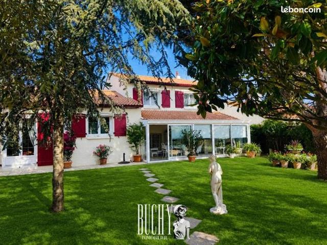 Maison 6 pièces 136 m²