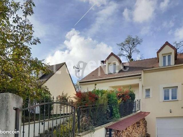Maison 6 pièces 136 m²