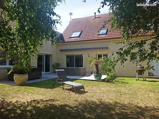 Maison 6 pièces 136 m²