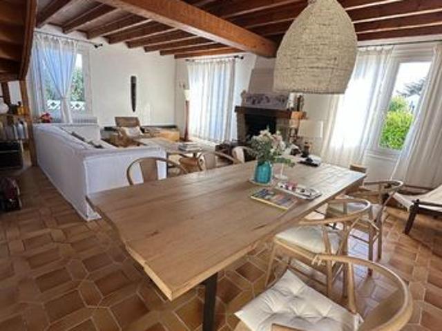 Maison 6 pièces 136 m²