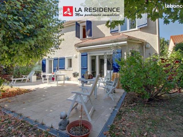 Maison 6 pièces 136 m²