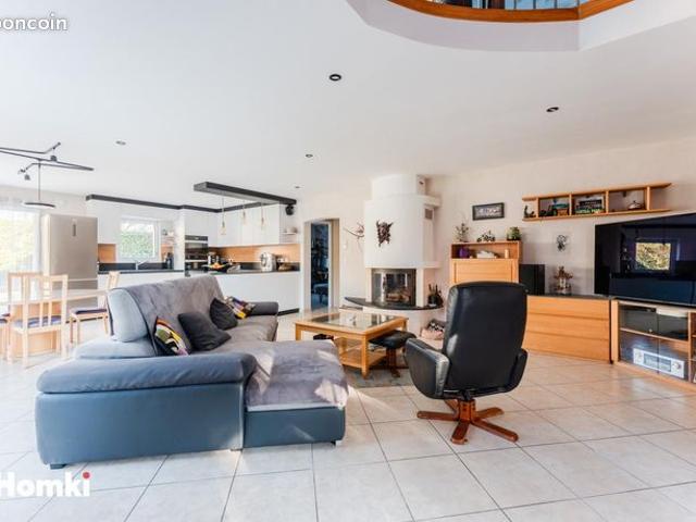 Maison 6 pièces 136 m²