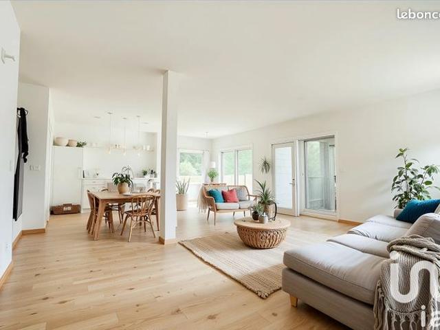 Maison 6 pièces 136 m²