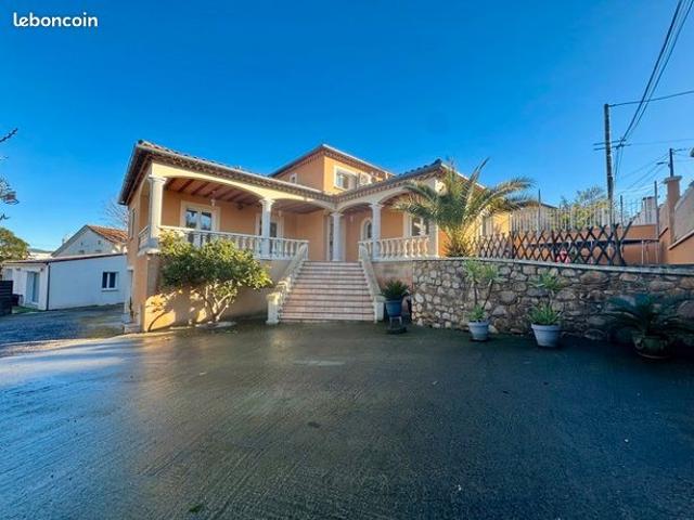 Maison 6 pièces 136 m²
