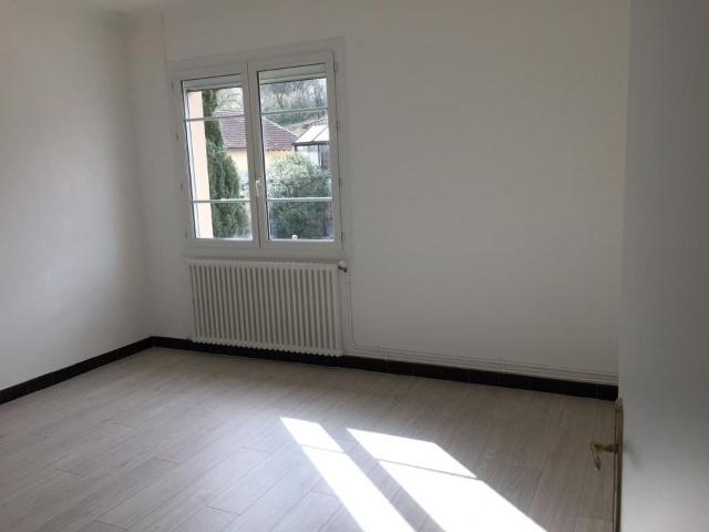 Maison 6 pièces, 136 m² à louer à Cornebarrieu 31700