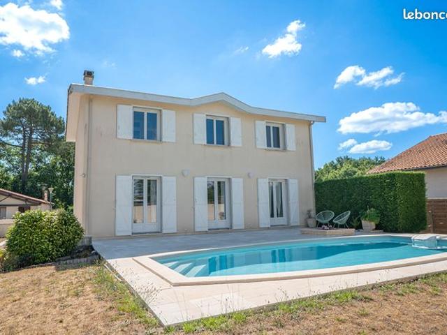 Maison 6 pièces 137 m²