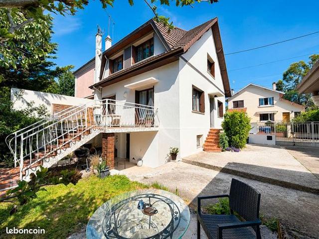 Maison 6 pièces 137 m²