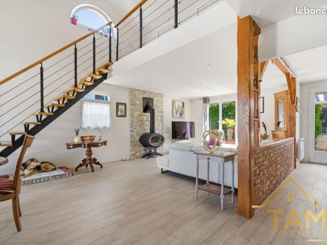 Maison 6 pièces 137 m²