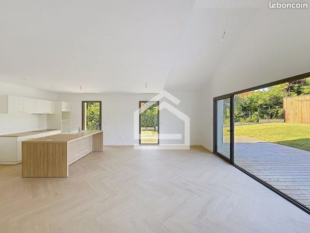 Maison 6 pièces 137 m²