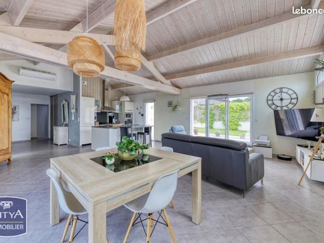 Maison 6 pièces 137 m²