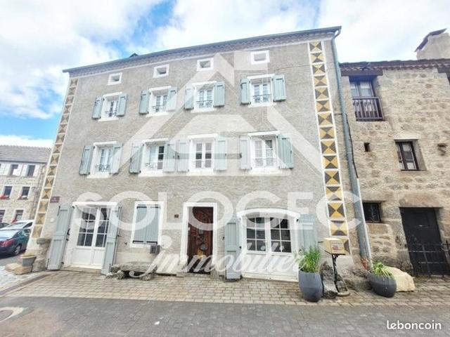 Maison 6 pièces 137 m²