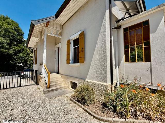 Maison 6 pièces 137 m²