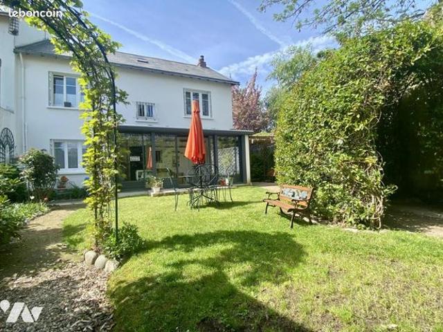 Maison 6 pièces 137 m²