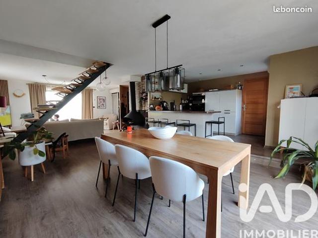 Maison 6 pièces 138 m²