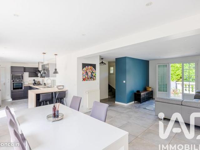 Maison 6 pièces 138 m²