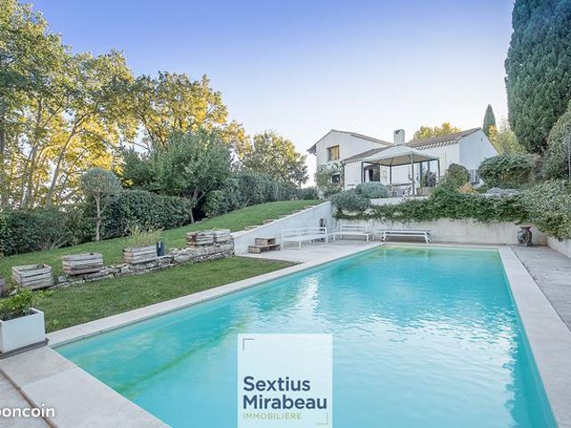 Maison 6 pièces 138 m²
