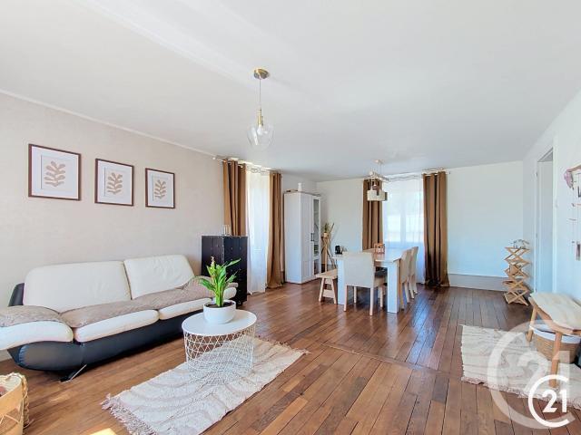 Maison 7 pièces 138 m²