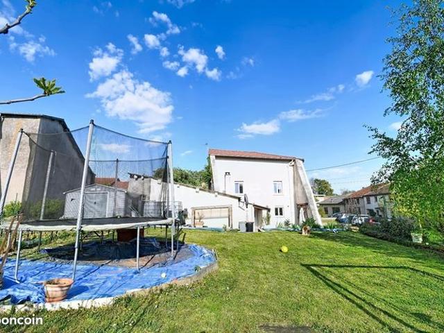 Maison 6 pièces 138 m²
