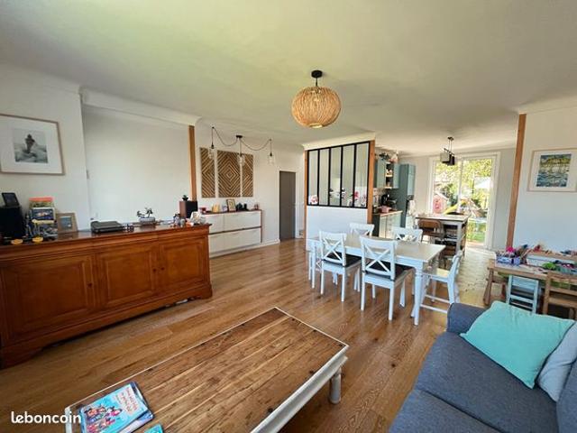 Maison 6 pièces 138 m²