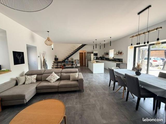 Maison 6 pièces 138 m²