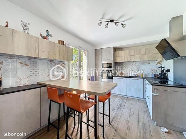 Maison 6 pièces 138 m²