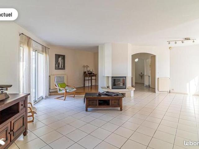 Maison 6 pièces 138 m²
