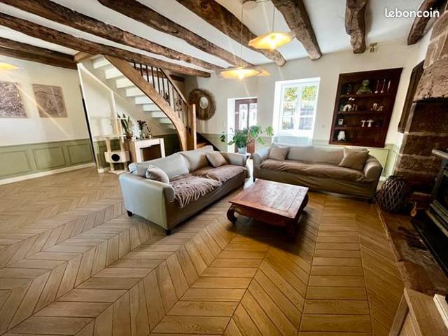 Maison 6 pièces 138 m²