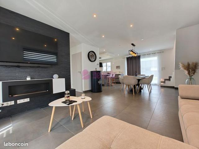 Maison 6 pièces 138 m²