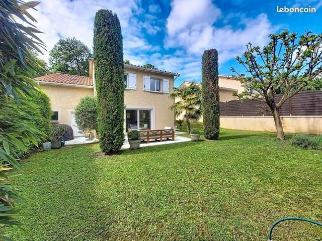 Maison 6 pièces 138 m²