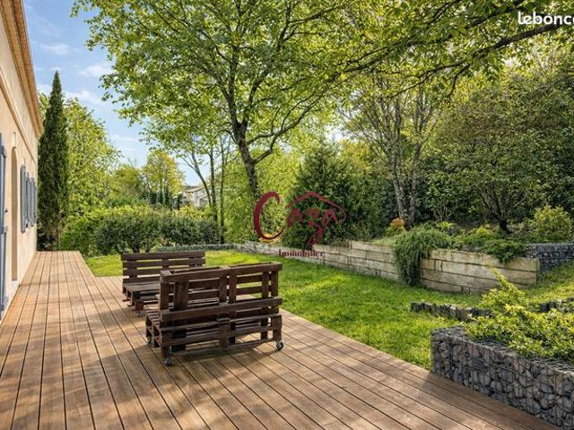 Maison 6 pièces 138 m²
