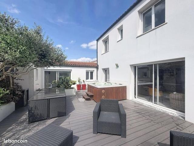 Maison 6 pièces 138 m²