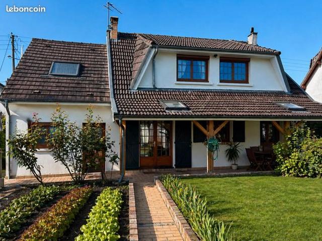 Maison 6 pièces 138 m²