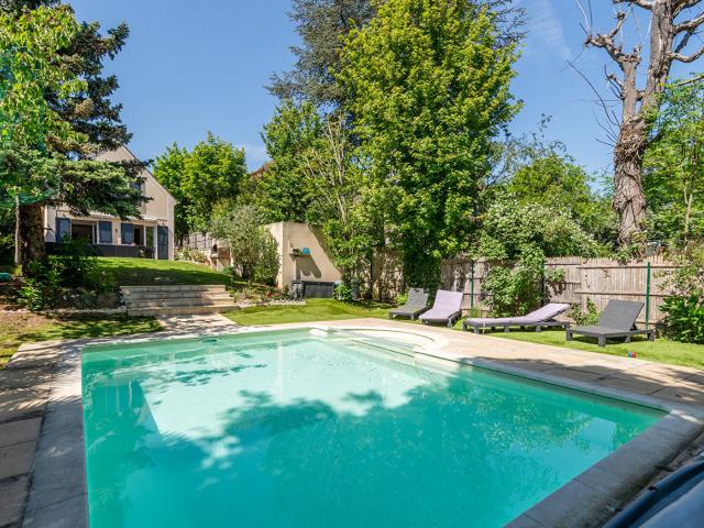 Maison 6 pièces 138 m²