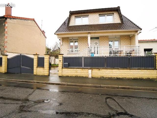 Maison 6 pièces 139 m²