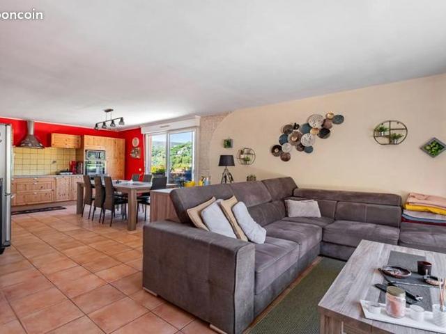Maison 6 pièces 139 m²