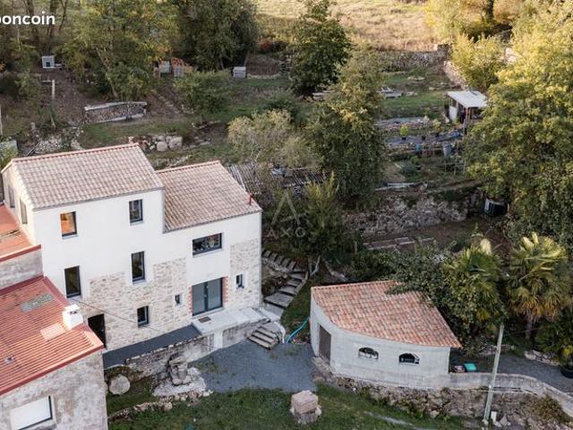 Maison 6 pièces 139 m²