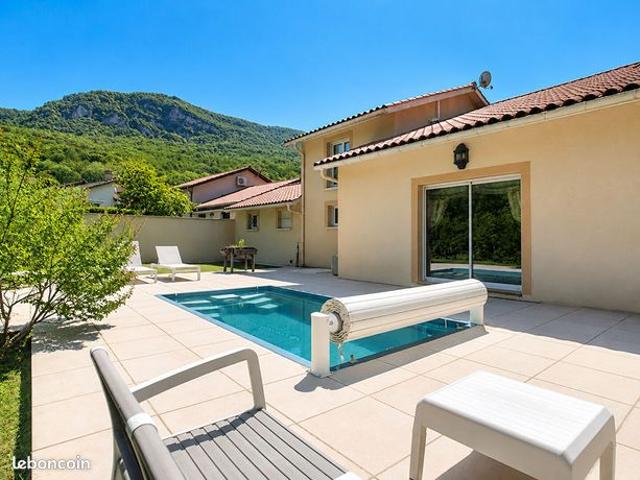 Maison 6 pièces 139 m²