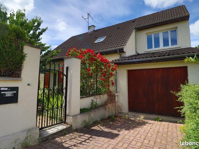 Maison 6 pièces 130 m²
