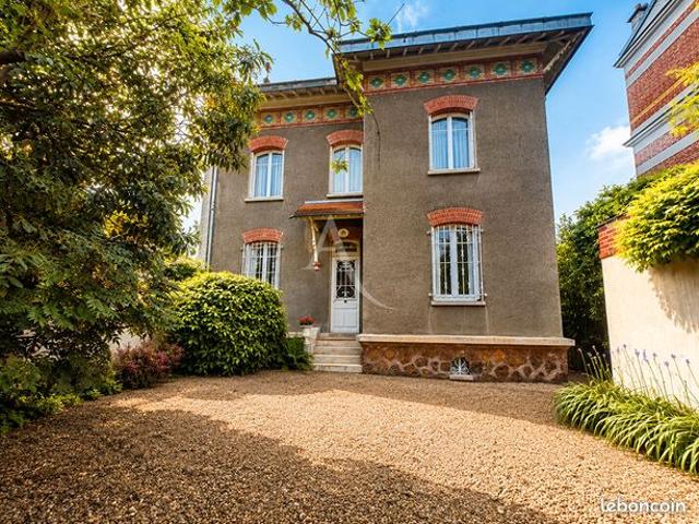 Maison 6 pièces 130 m²
