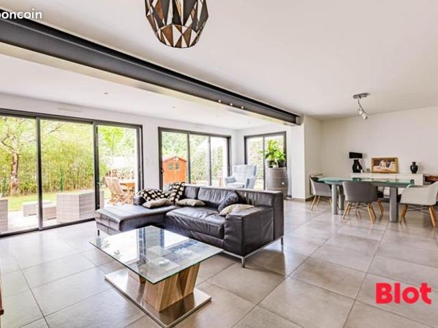 Maison 6 pièces 130 m²