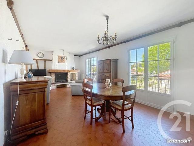 Maison 6 pièces 130 m²
