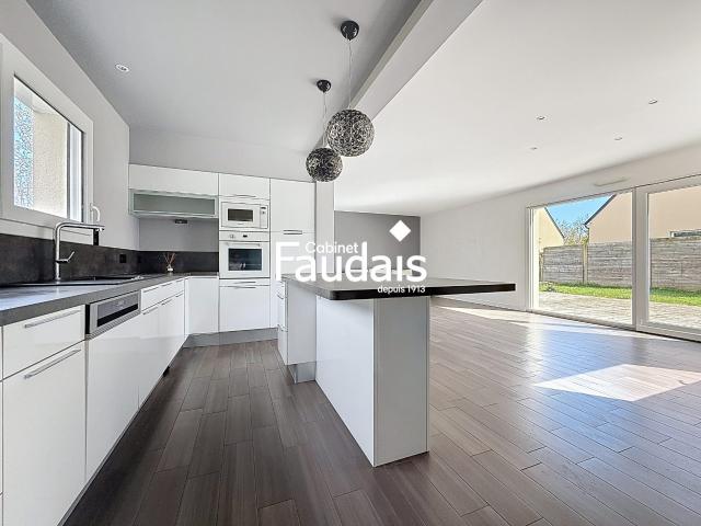 Maison 6 pièces 130 m²